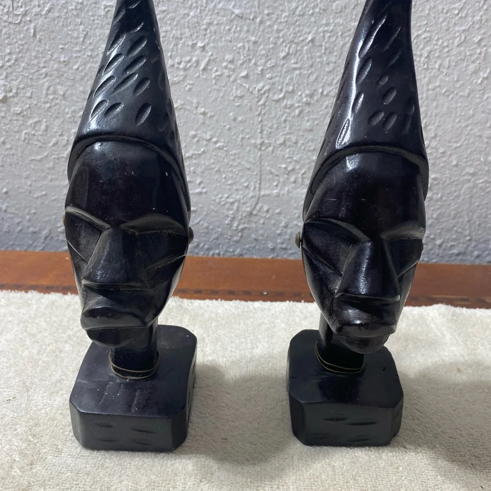 Wooden‎ carved African figures.
